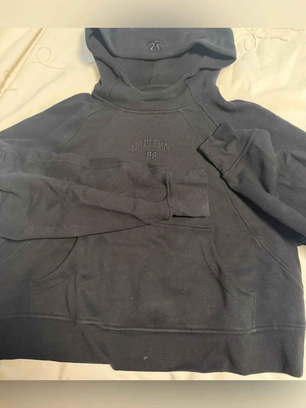 lululemon athletica Black hoodie Sweater size M/L